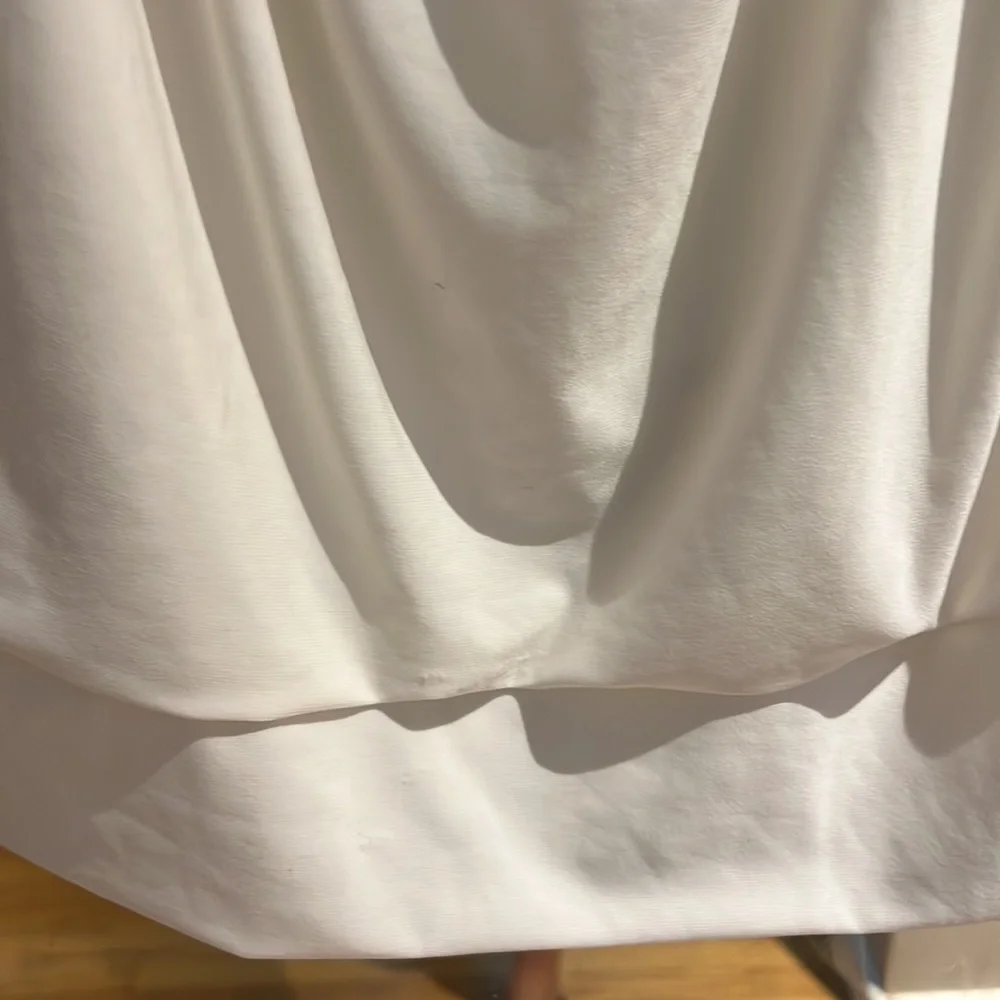 Nice top! - Picture 3 of 6
